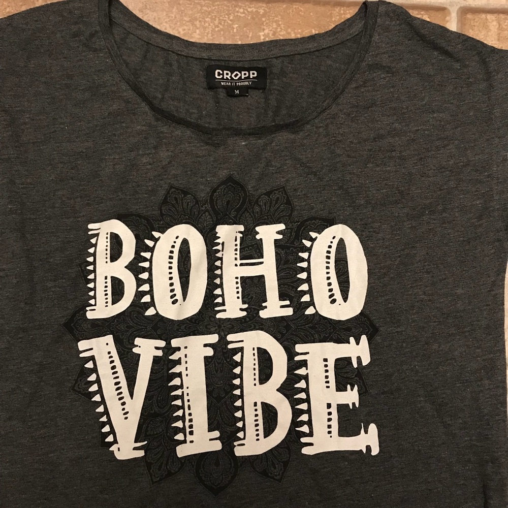 Women's Gray Boho Vibe Short Sleeve Tee